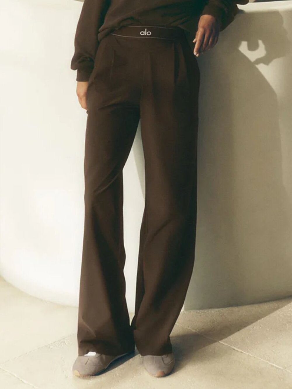 Regular ALO Yoga 🤎Wide Leg Trouser Pants Espresso Brown NWT🤎old money